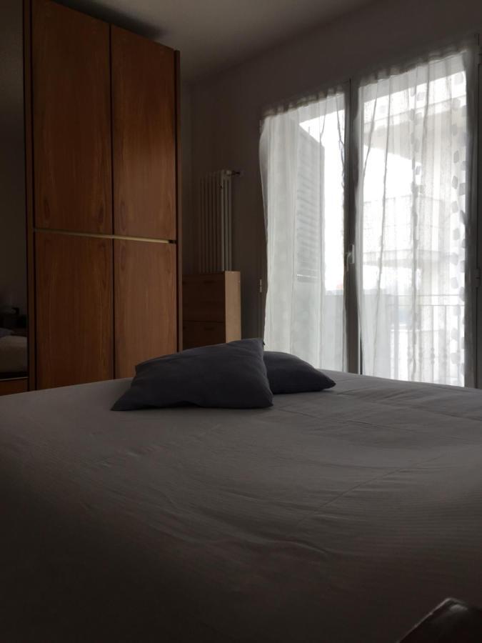 Aloe Beach Apartments, Ombrellone, Parcheggio E Uso Di Biciclette Gratis リミニ エクステリア 写真